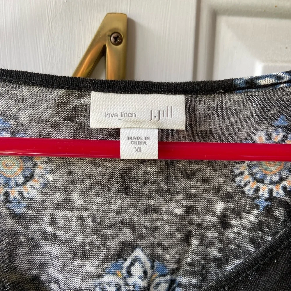 COPY - J. Jill Love Linen Top. XL - Picture 3 of 5